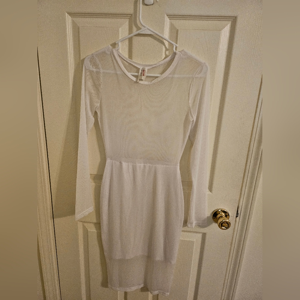 White Sheath Long Sleeve Dress with Peter Pan Collar